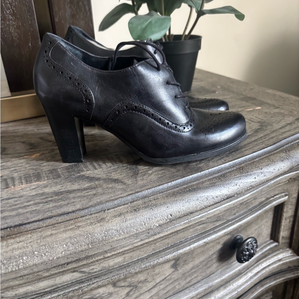 Franco Sarto Black Leather Heels